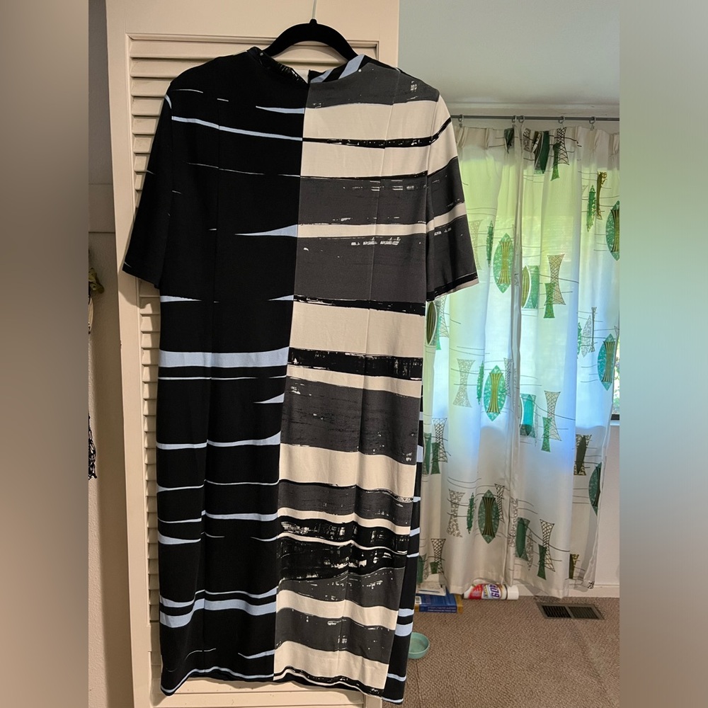 AKRIS Punto shift dress, used